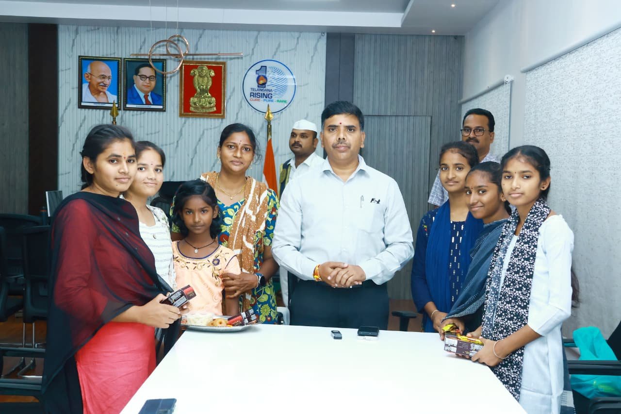 అన్నా, చెల్లెలు, అక్క, తమ్ముళ్ల అనుబంధానికి ప్రతీకగా సంవత్సరానికి ఒకసారి జరుపుకునే గొప్ప పండుగ రాఖీ పౌర్ణమి (రక్షాబంధన్) అని జిల్లా కలెక్టర్ బి. చంద్రశేఖర్